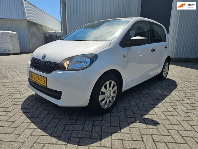 Škoda Citigo 1.0 Easy / 5drs / Airco / ZIE FOTO'S! 2013 Benzine
