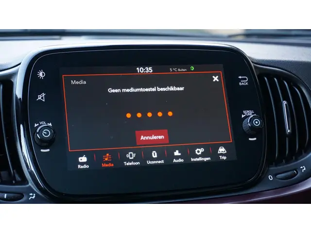 Fiat 500 1.0 70pk Hybrid Star 2020 Benzine 16