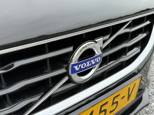 Volvo V40 2.0 D2 Momentum Business 2015 Diesel 32