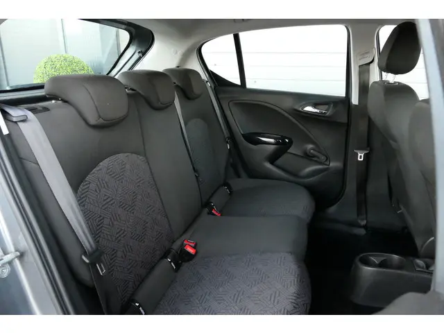 Opel Corsa 1.4 Favourite 2018 Benzine 38