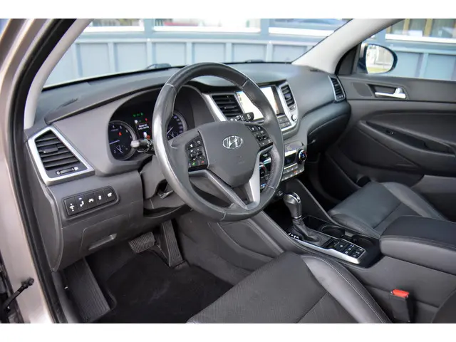 Hyundai Tucson 1.6 T-GDi Premium 4WD 2017 Benzine 6