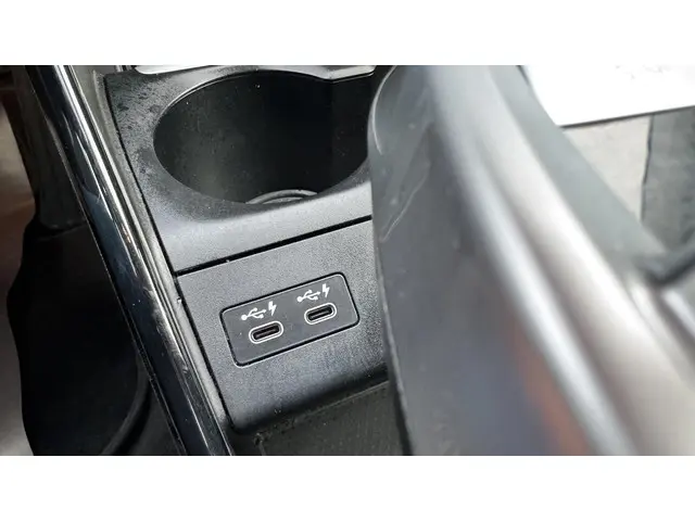 BMW iX1 xDrive30 Launch Edition 67 kWh 2023 Elektrisch 21