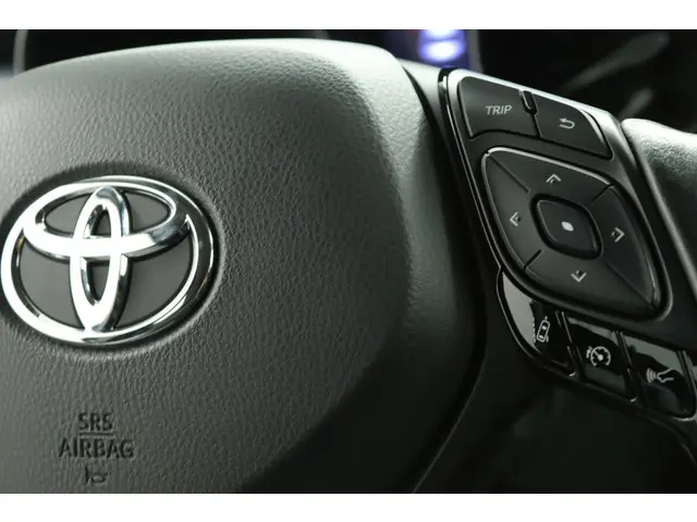 Toyota C-HR 2.0 Hybrid Dynamic 2021 Hybride Benzine 21