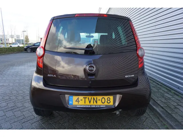 Opel Agila 1.0 Berlin 2014 Benzine 6