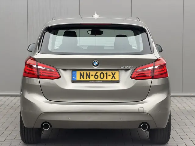 BMW 2 Serie Active Tourer 220i Executive 2017 Benzine 4