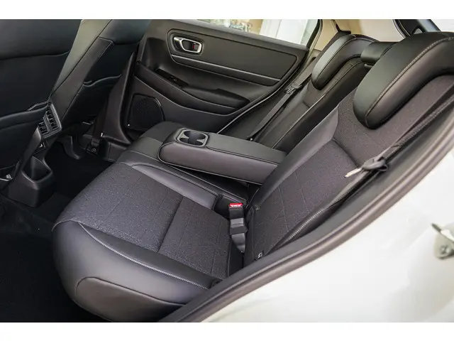 Honda HR-V 1.5i e:HEV ADVANCE 2023 Hybride Benzine 37