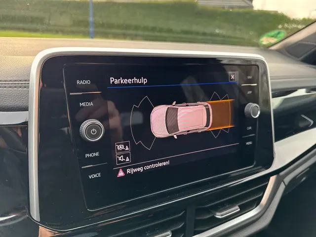 Volkswagen T-Roc 1.5 TSI R-Line 2025 Benzine 15