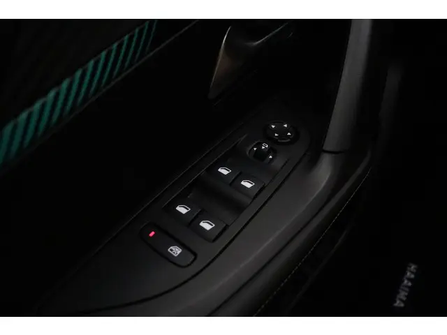 Peugeot 2008 1.2 PureTech Allure Pack 2022 Benzine 18