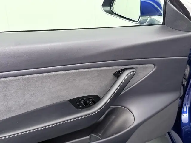 Tesla Model 3 Long Range AWD 75 kWh 2019 Elektrisch 16