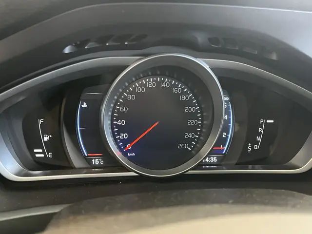 Volvo V40 T3 Polar+ Sport Automaat 2019 Benzine 26