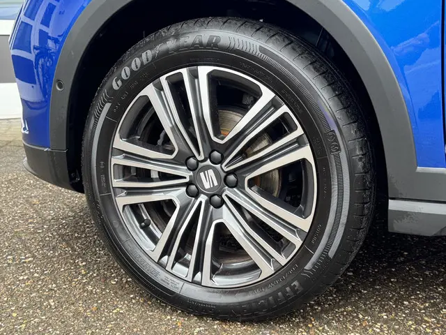 SEAT Arona 1.0 TSI FR Business Connect 2023 Benzine 4