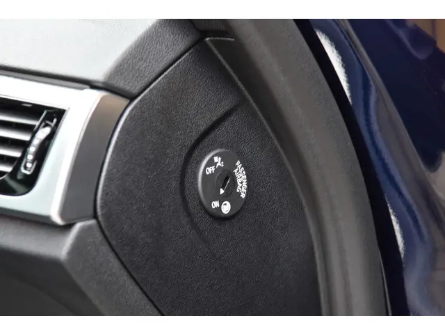 BMW 5 Serie 530i High Executive 2021 Benzine 44