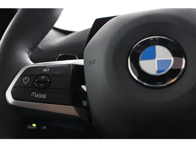 BMW X1 xDrive23i 2026 Benzine 16