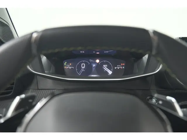 Peugeot 2008 PureTech 130 EAT8 GT 2024 Benzine 44