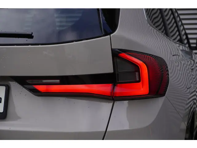 BMW iX1 eDrive20 2025 Elektrisch 22