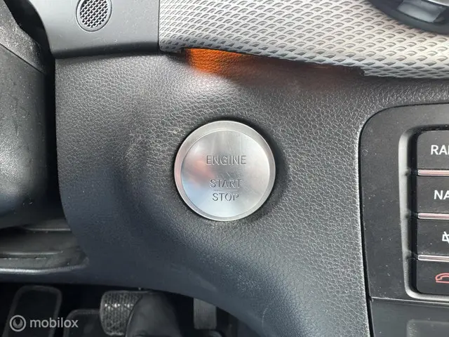 Mercedes-Benz B-Klasse 180 Ambition 2018 Benzine 32