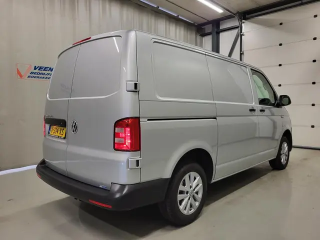 Volkswagen Transporter 2.0TDI Euro 6! 2019 Diesel 3