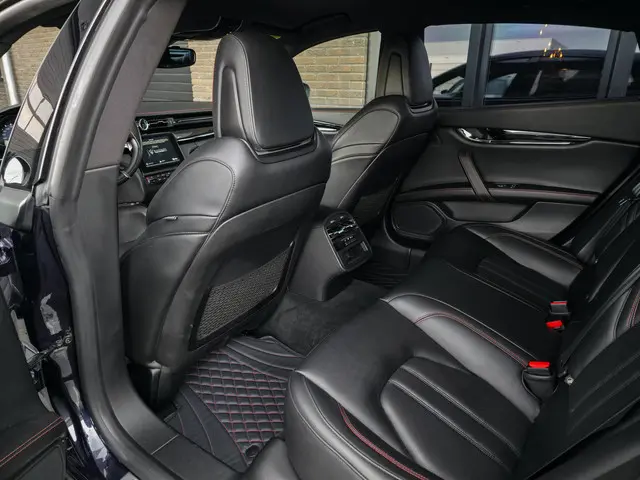 Maserati Quattroporte 3.0 S Q4 2018 Benzine 32