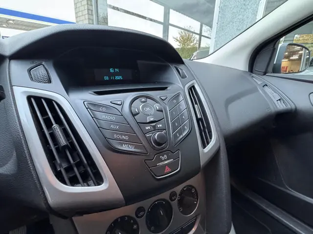 Ford Focus 1.0 EcoBoost Trend 2013 Benzine 12