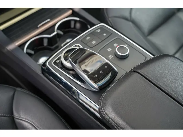 Mercedes-Benz GLE 500 e 4MATIC 2015 Hybride Benzine 15
