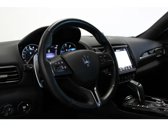 Maserati Levante 2.0 Hybrid Executive 2022 Benzine 7