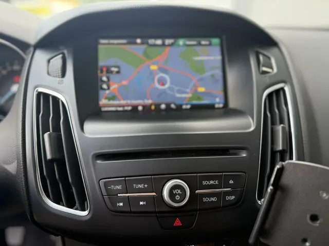 Ford Focus Wagon 1.0 Trend Edition 2015 Benzine 12
