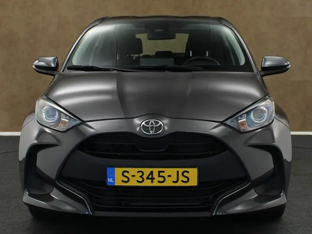 Toyota Yaris 1.5 VVT-i Active 2022 Benzine 7