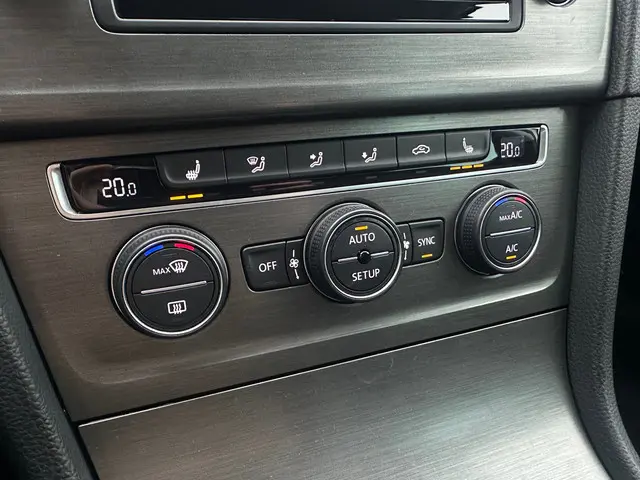 Volkswagen Golf 1.4 TSI Highline 2013 Benzine 17