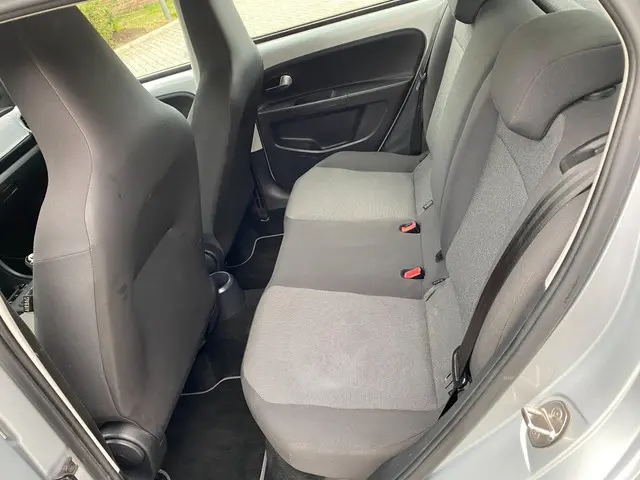 Volkswagen up! 1.0 move up! BlueMotion 2016 Benzine 6