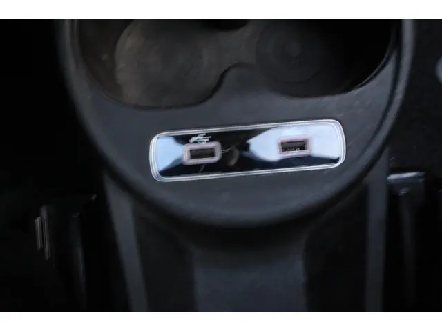 Fiat 500 1.0 Hybrid Connect 2021 Hybride Benzine 21