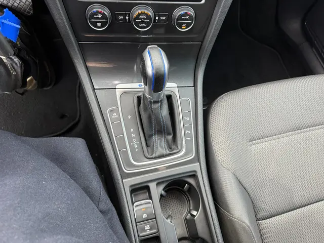 Volkswagen e-Golf e-Golf 2019 Elektrisch 33