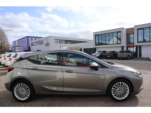 Opel Astra 1.0 INNOVATION 2016 Benzine 12