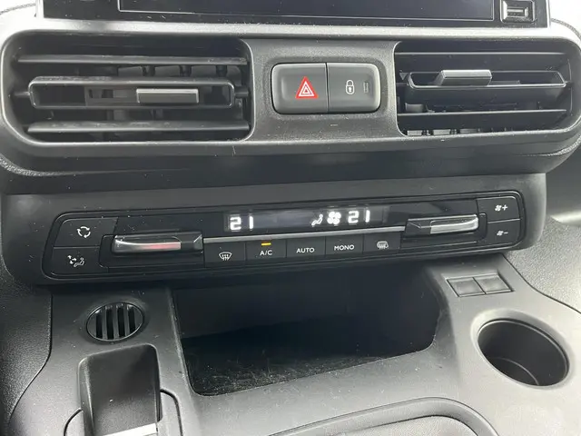 Peugeot Partner bestel 1.5 BlueHDI Asphalt 2023 Diesel 25