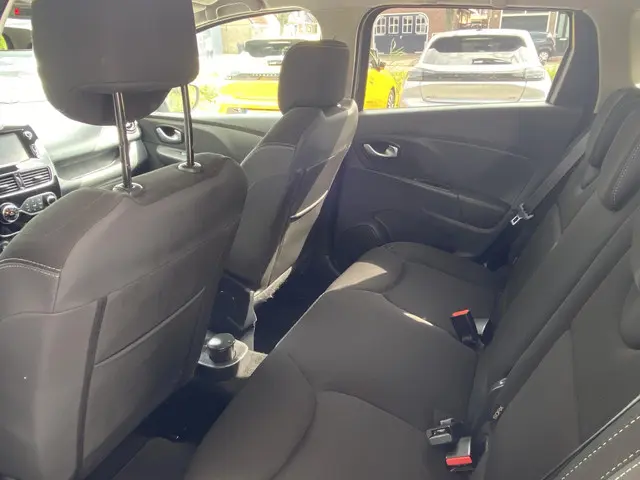 Renault Clio Estate 0.9 TCe Limited 2018 Benzine 11