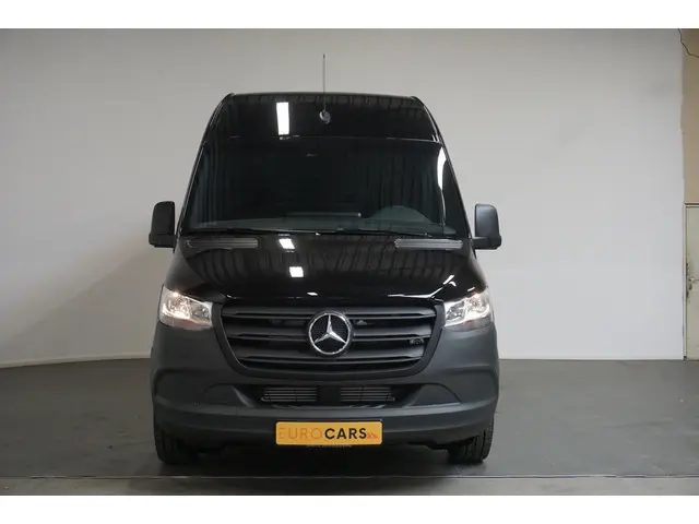 Mercedes-Benz Sprinter 211 1.9 CDI L2H2 FWD 2023 Diesel 24