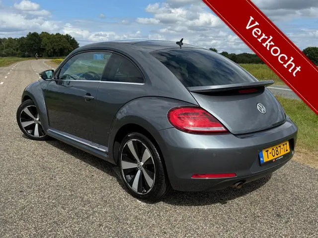 Volkswagen Beetle 1.2 TSI Highline | VERKOCHT 2012 Benzine 2