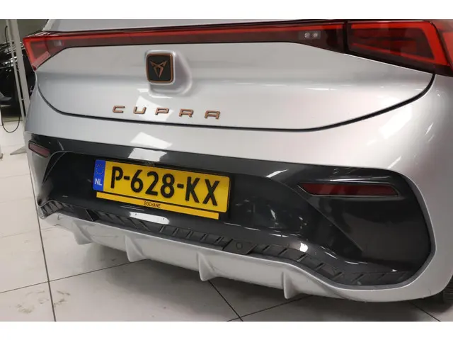 CUPRA Born Adrenaline One 62 kWh 2022 Elektrisch 14
