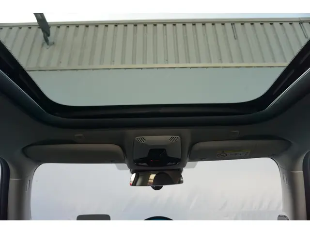 MINI 3-Deurs Mini Cooper C 2024 Benzine 23