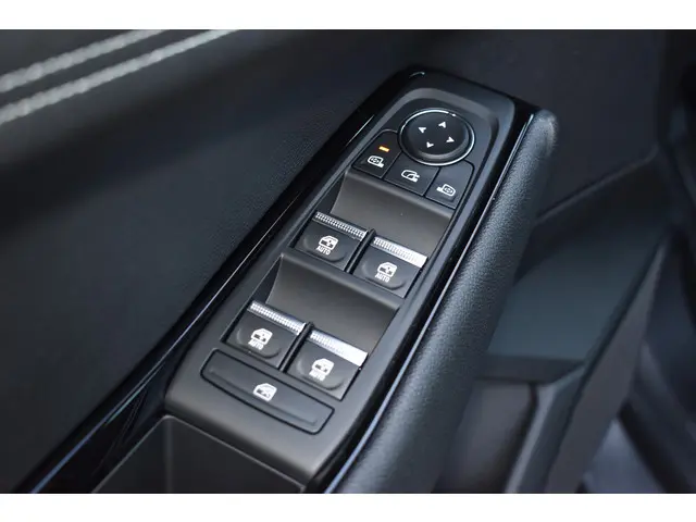 Renault Austral Techno 2025 Hybride Benzine 17