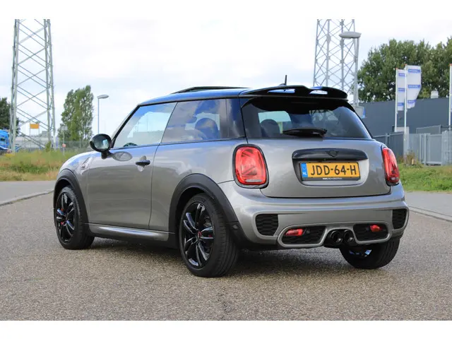 MINI Cooper Mini 2.0 John Works Chili 2018 Benzine 15