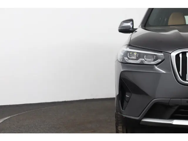 BMW X3 xDrive30e 2022 Hybride Benzine 28