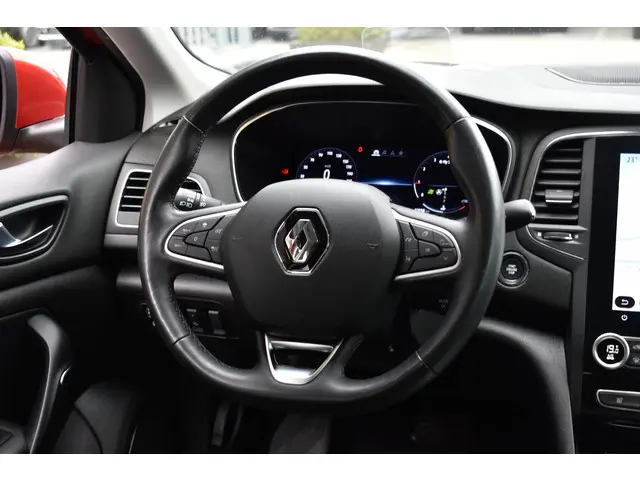 Renault Mégane Estate TCe 140 EDC Intens 2022 Benzine 14
