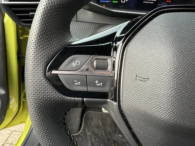 Peugeot e-208 EV GT 51 kWh 156 PK 2025 Elektrisch 32