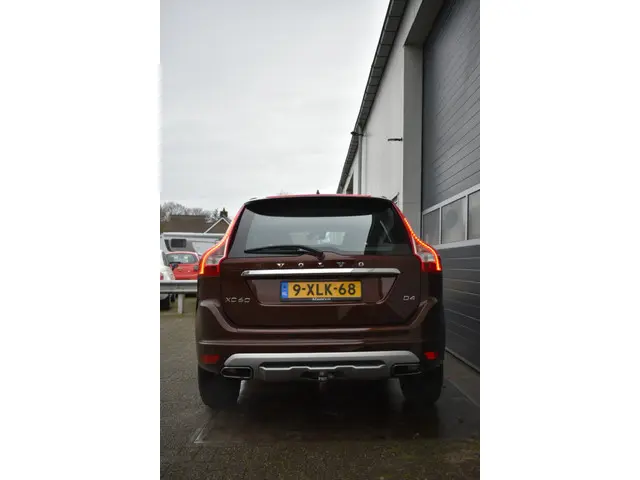 Volvo XC60 2.0 D4 FWD Summum automaat 2014 Diesel 4
