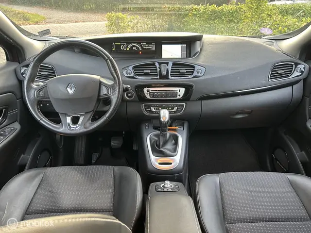Renault Scénic 2.0 Bose 2013 Benzine 9