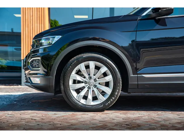 Volkswagen T-Roc 2.0 TSI 4Motion Sport 2018 Benzine 8