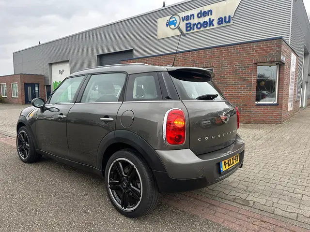 MINI Countryman 3