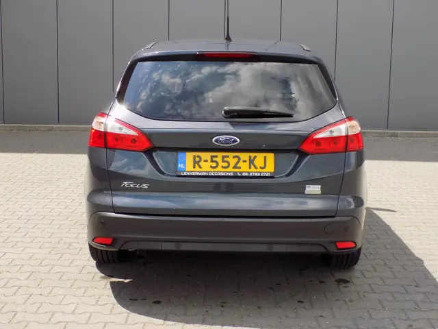 Ford Focus Wagon 1.0 EcoBoost Edition Plus 2014 Benzine 8