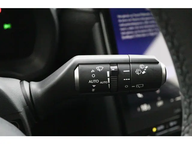 Lexus LBX 2WD 2024 Hybride Benzine 31