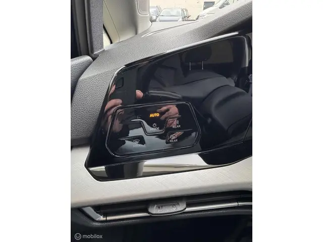 Volkswagen Golf 1.0 eTSI Life Business 2023 Benzine 10